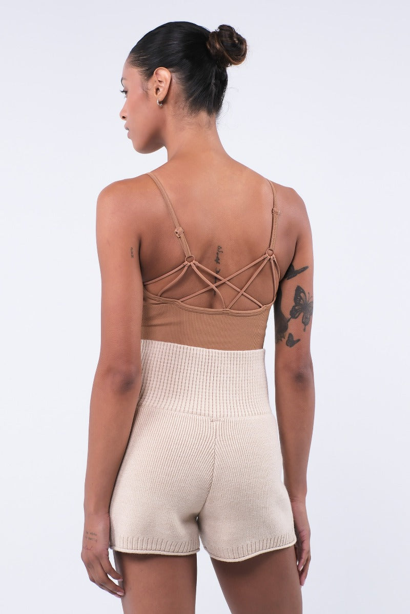 TB002 SEAMLESS BRATOP