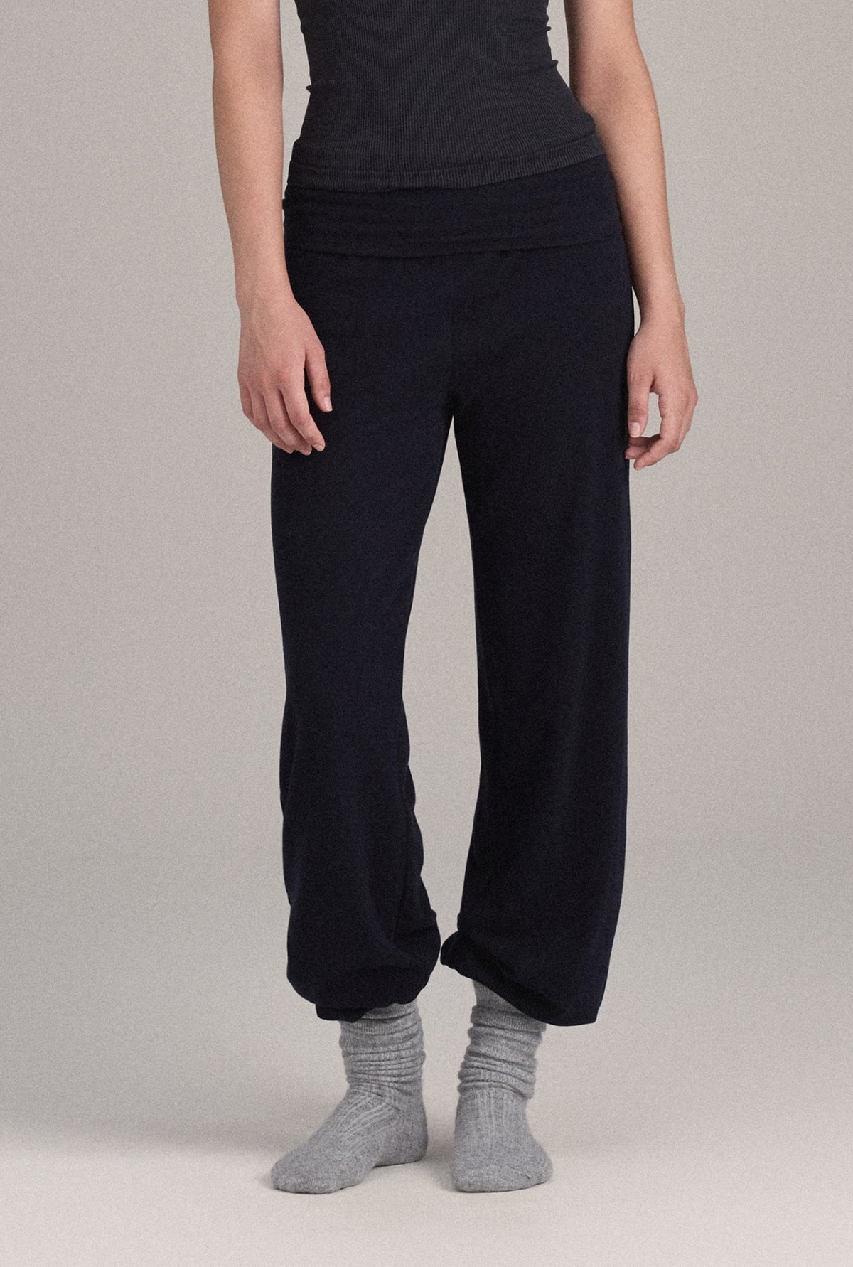 PL455 MICRO STRAIGHT-LEG PANTS