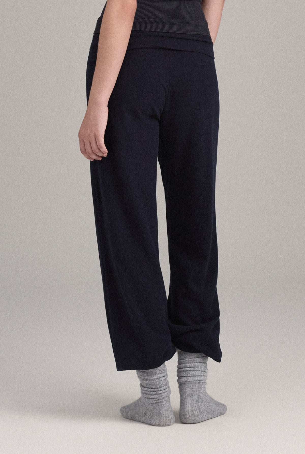 PL455 MICRO STRAIGHT-LEG PANTS