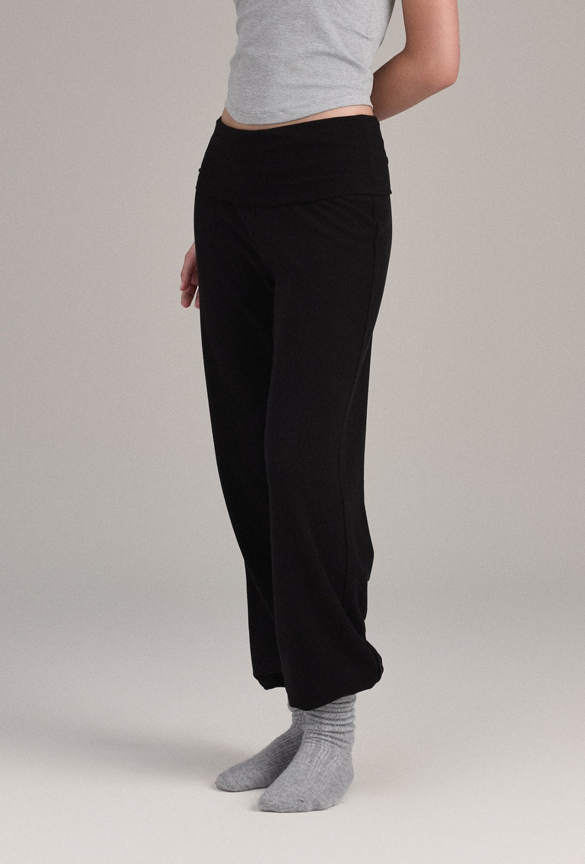 PL455 MICRO STRAIGHT-LEG PANTS