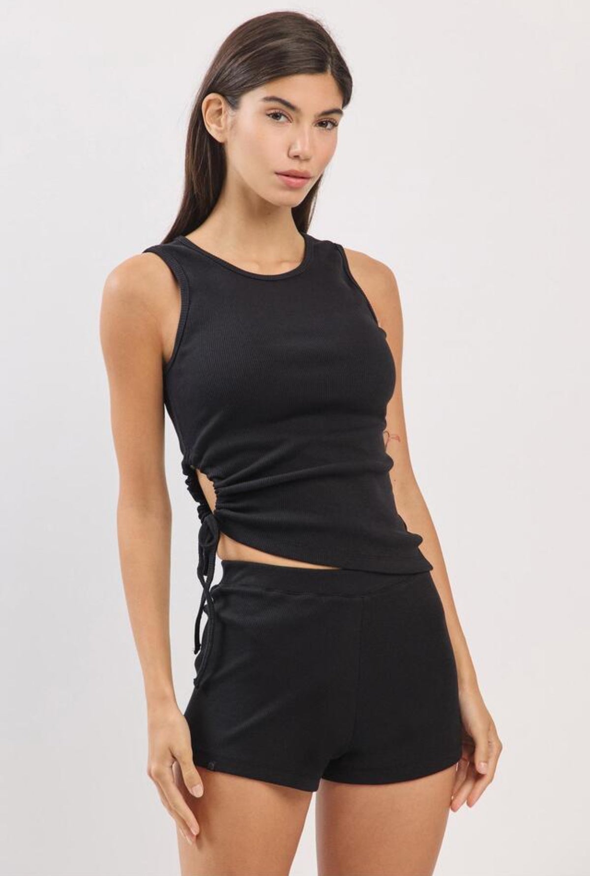 TT200 CUTOUT SLEEVELESS