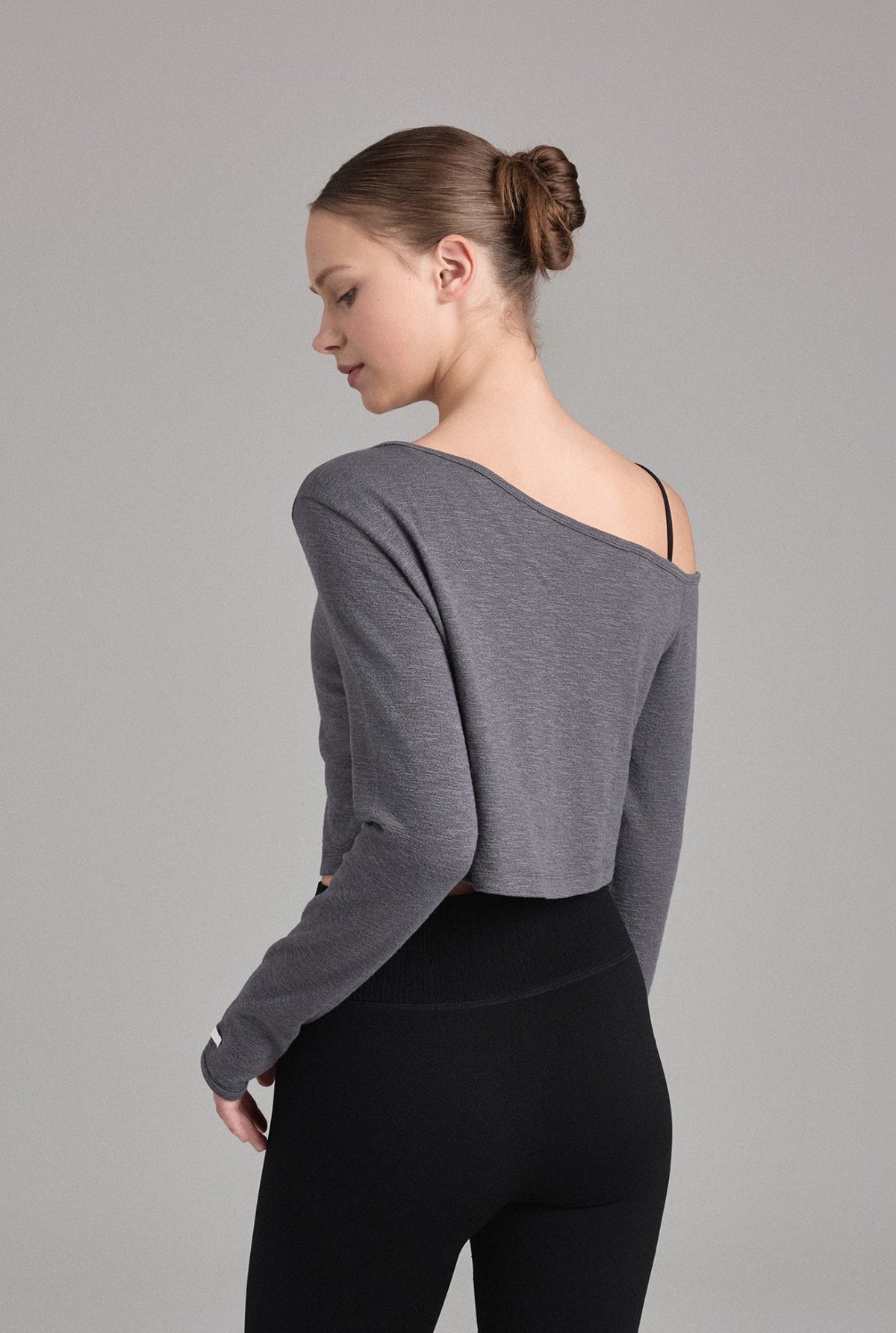 TL152 ASYMMETRIC CROP TOP