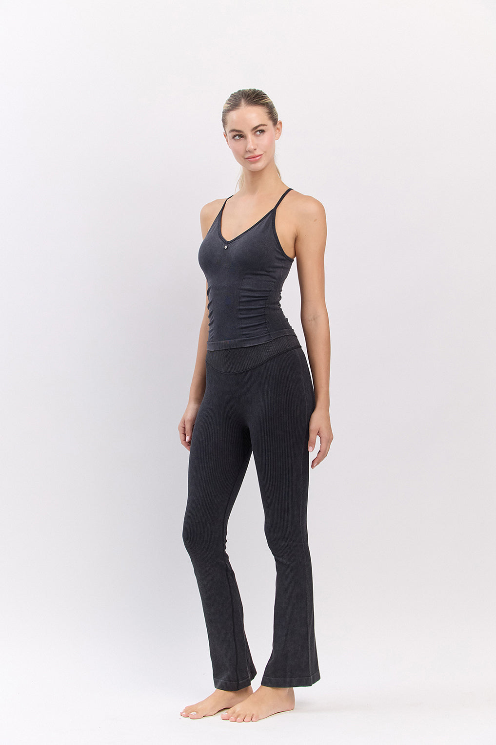 TT010 SIGNATURE TANK TOP