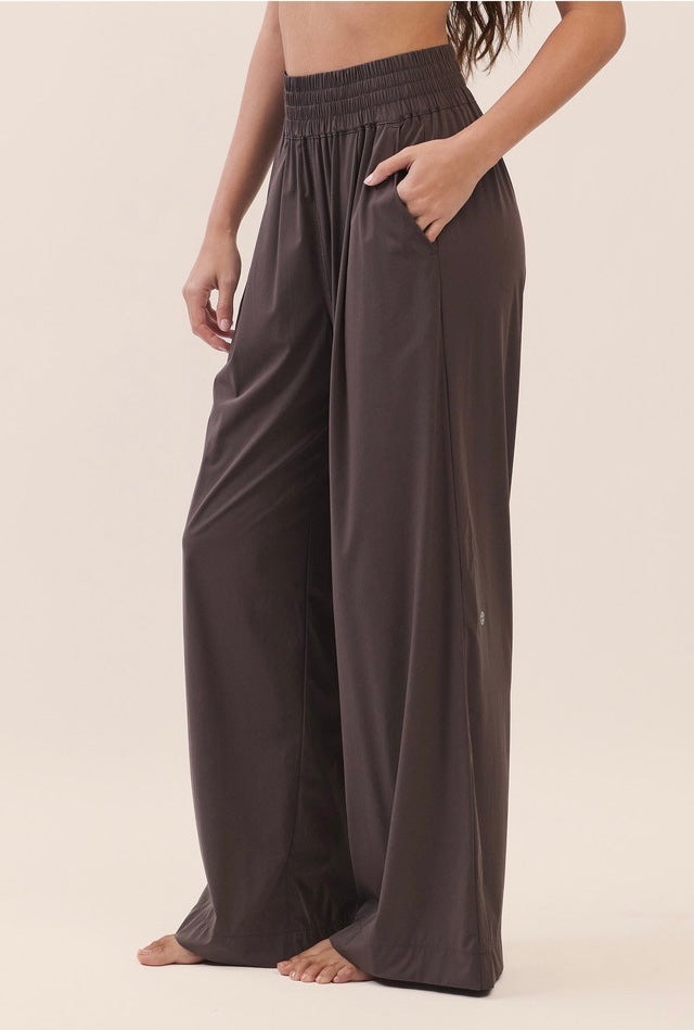 PT434 WOVEN WIDE PANTS