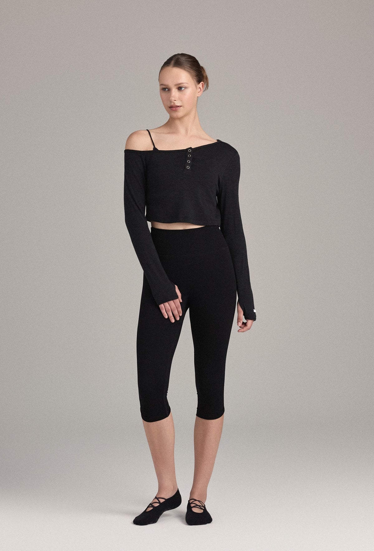 TL152 ASYMMETRIC CROP TOP