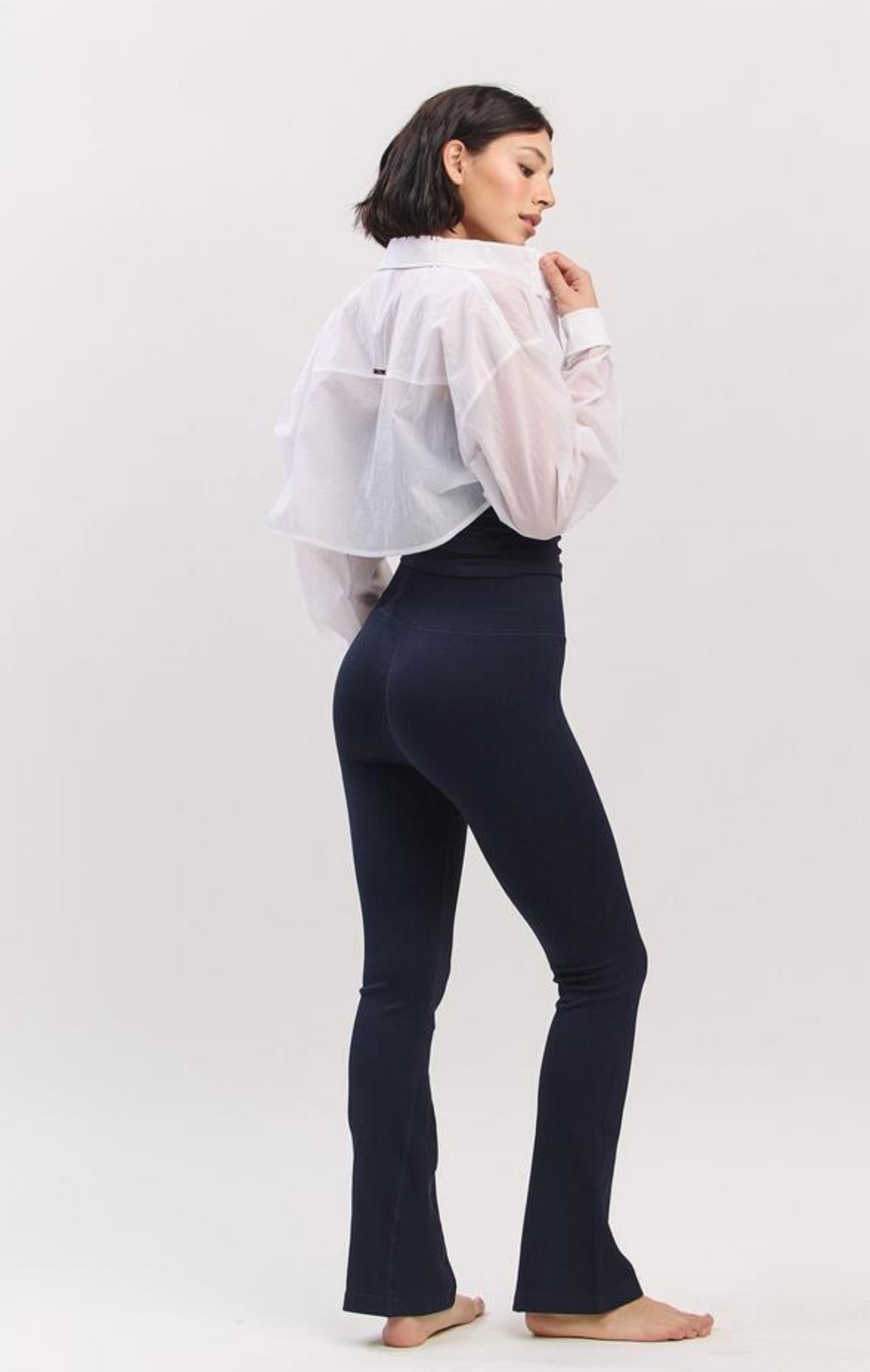 ST182 NYLON CROP SHIRT