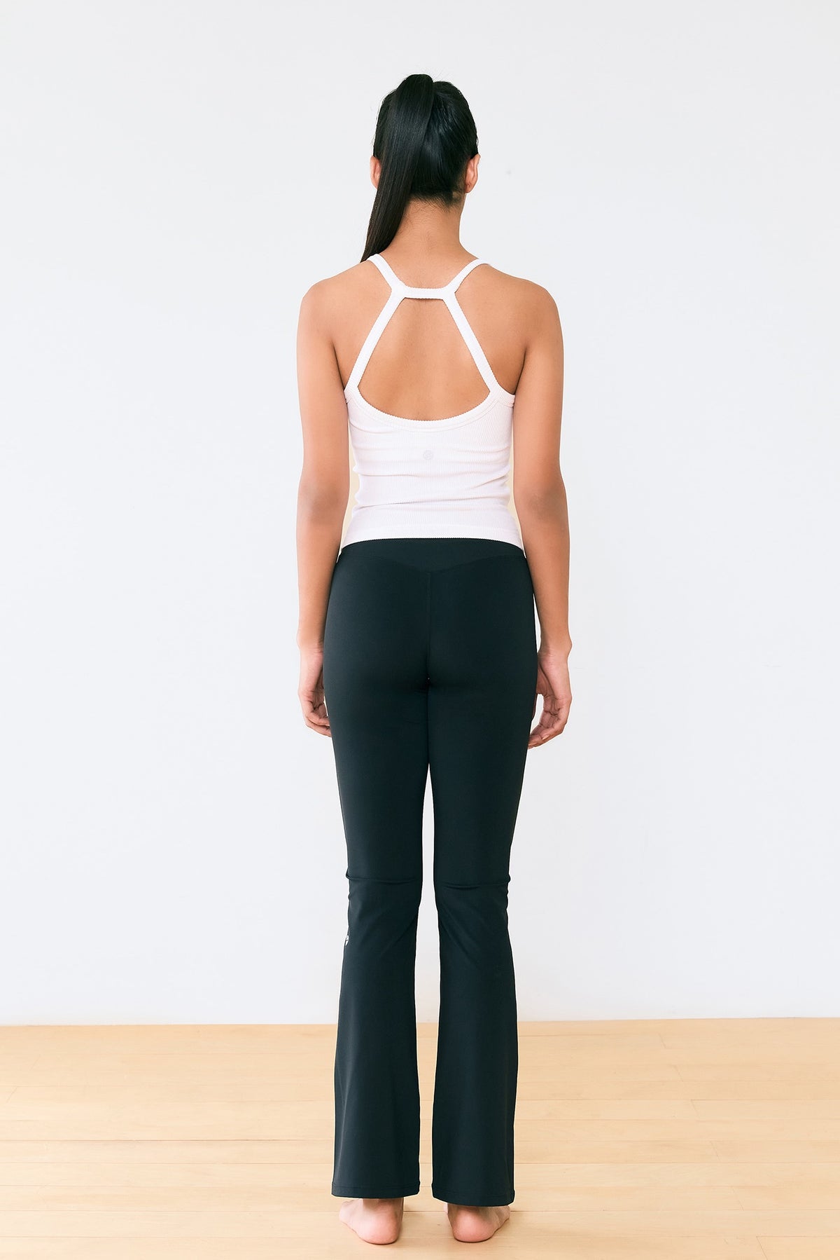 TT002 SIGNITURE HALTER TANK