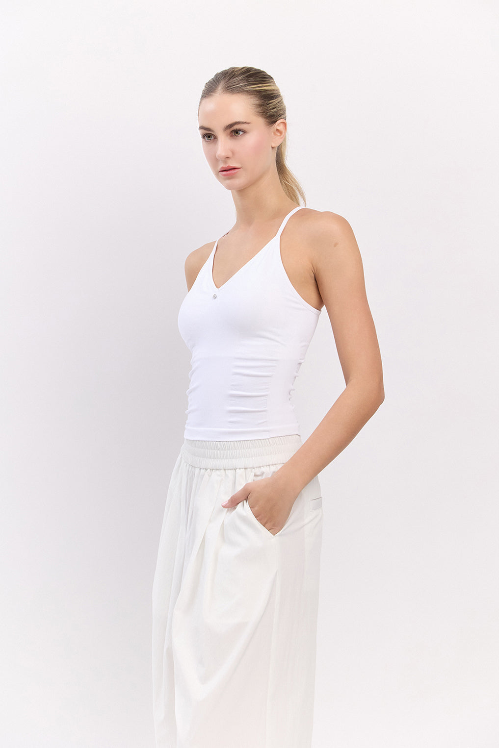 TT010 SIGNATURE TANK TOP
