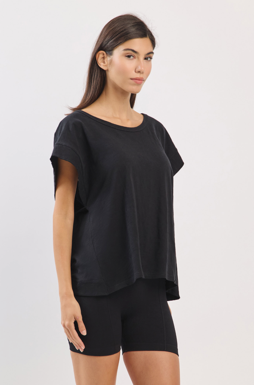 TS109 COVERUP SLEEVELESS