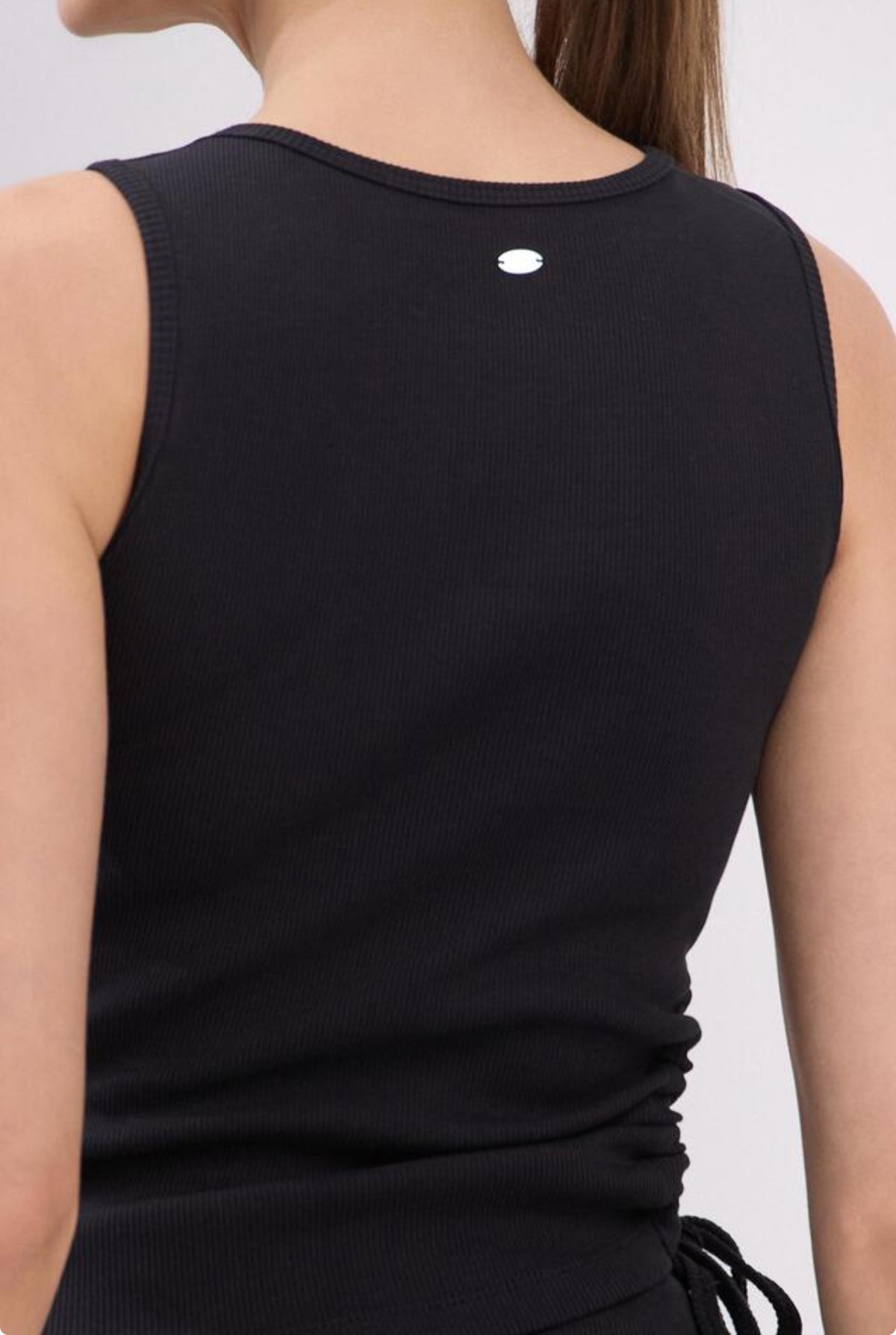 TT200 CUTOUT SLEEVELESS