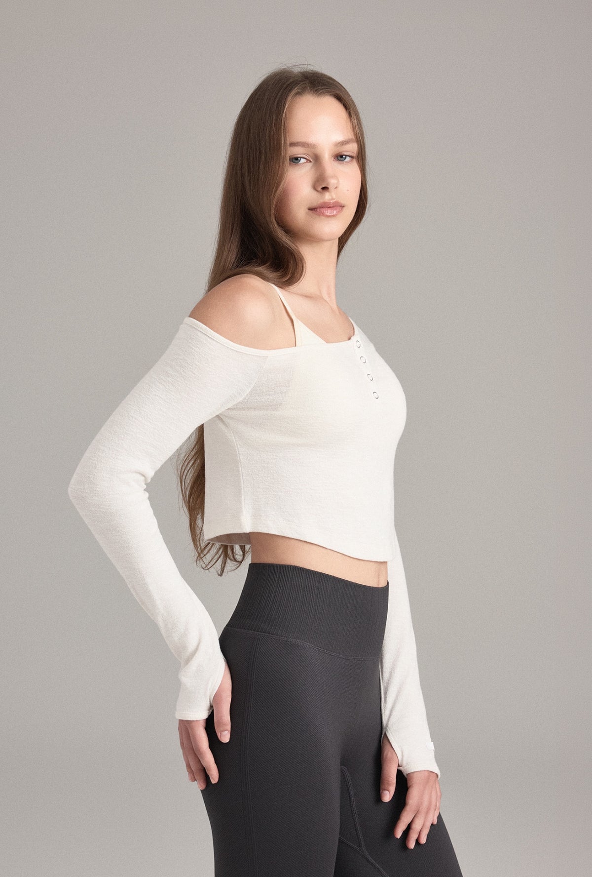 TL152 ASYMMETRIC CROP TOP