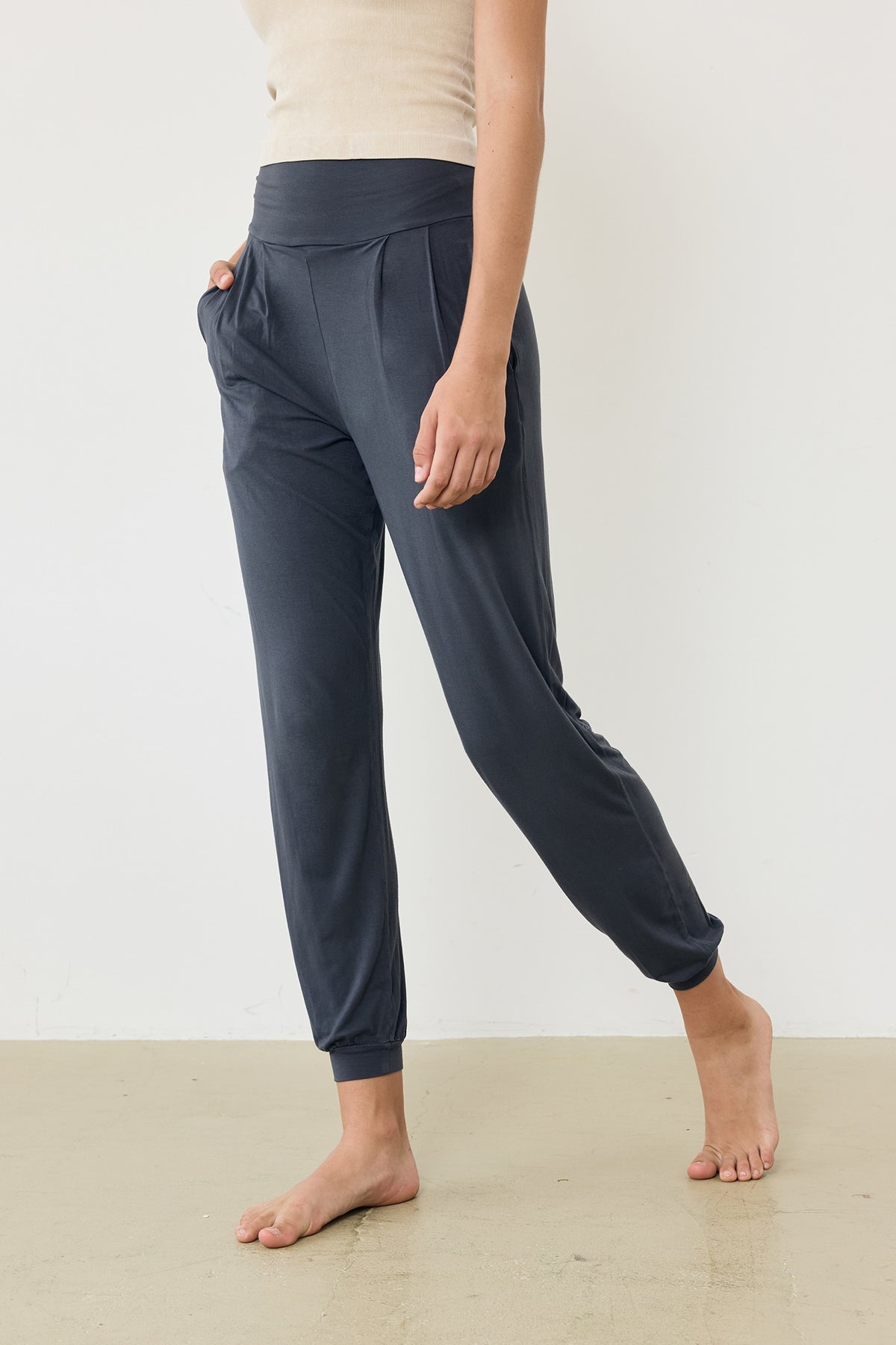 PL015 RELAX PANTS/RELAX LOOSE JOGGER