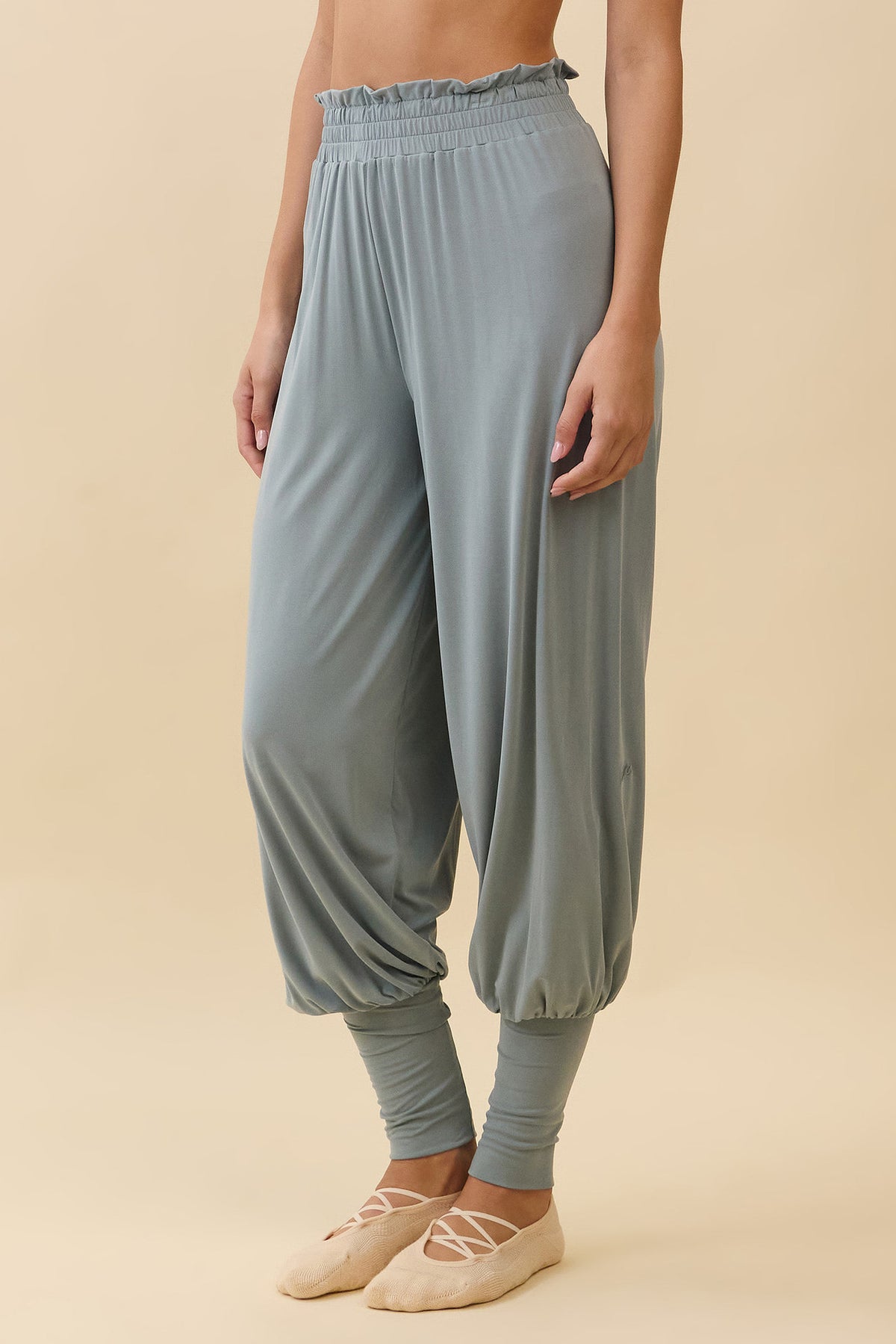PR471 RELAX FRILL JOGGER PANTS