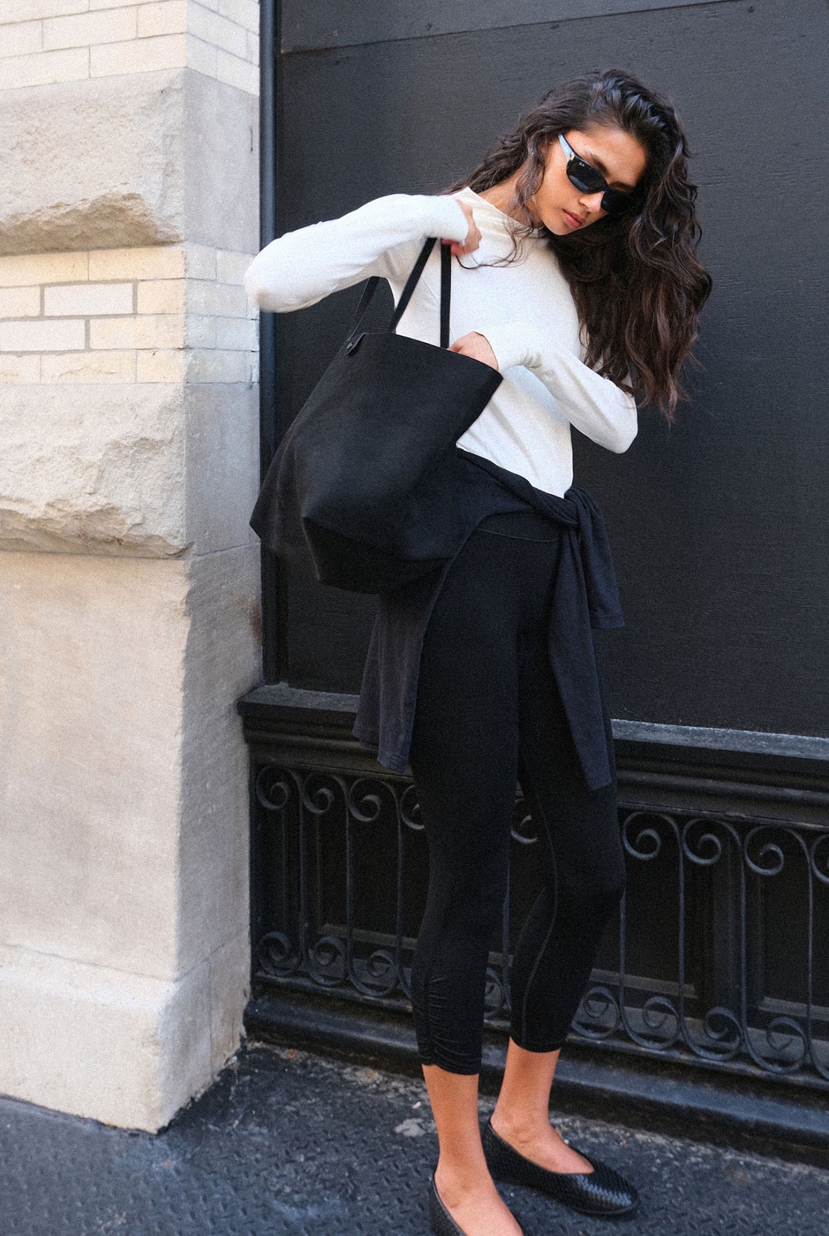 AB505 SUEDE SHOULDER BAG