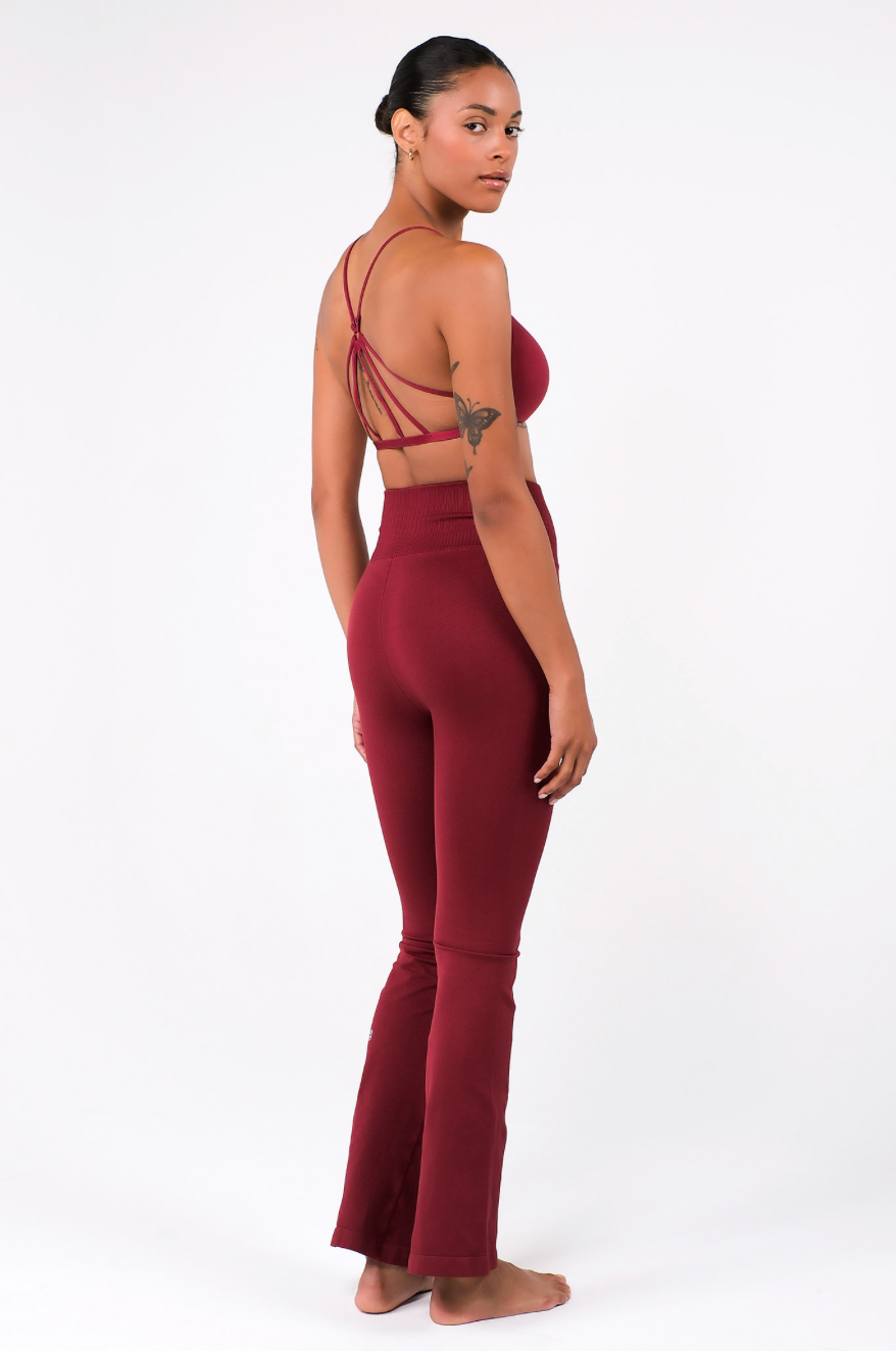 PL413 SEAMLESS FLAREFIT LEGGINGS