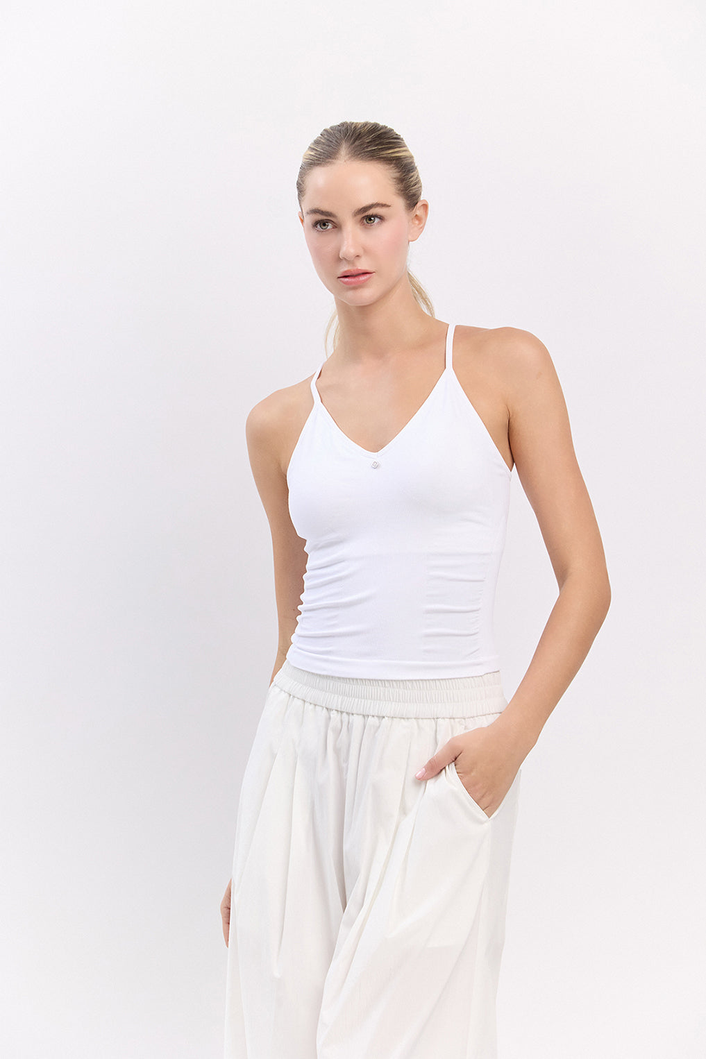 TT010 SIGNATURE TANK TOP