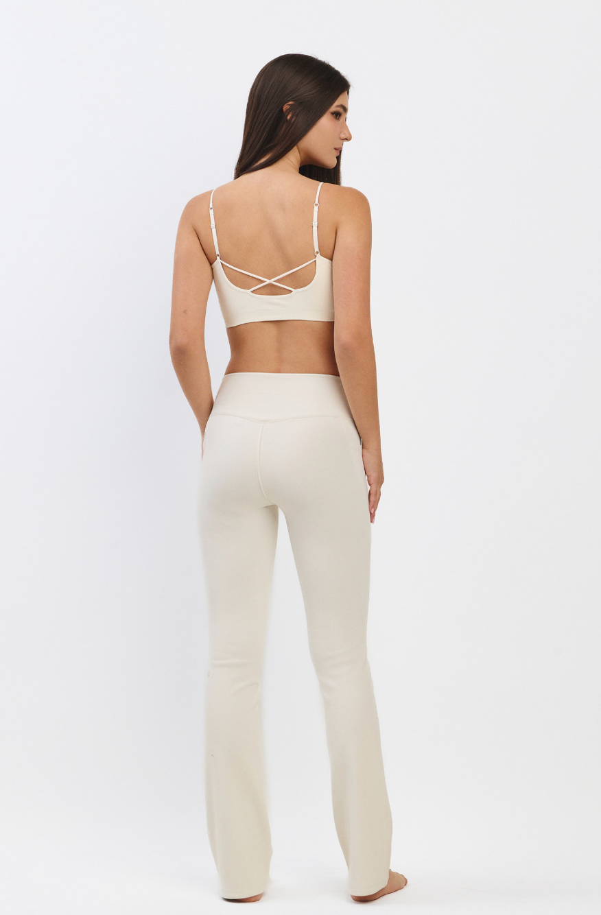 TB044 SEAMLESS BRATOP