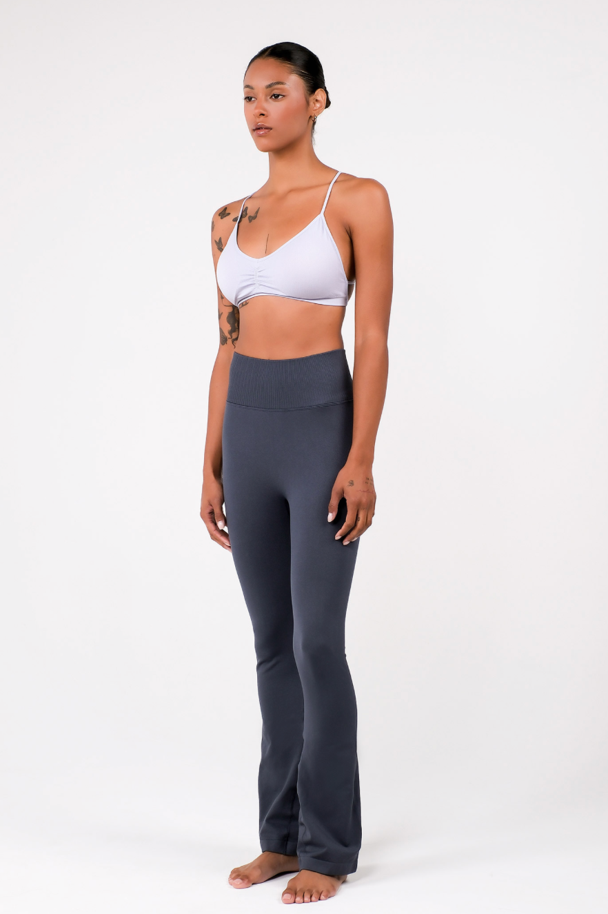 PL413 SEAMLESS FLAREFIT LEGGINGS