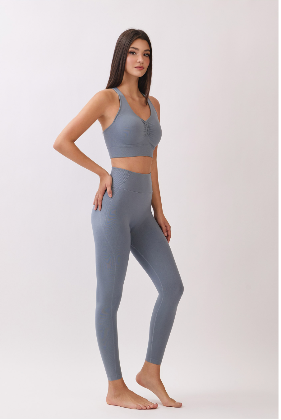 TB041 SEAMLESS BRATOP
